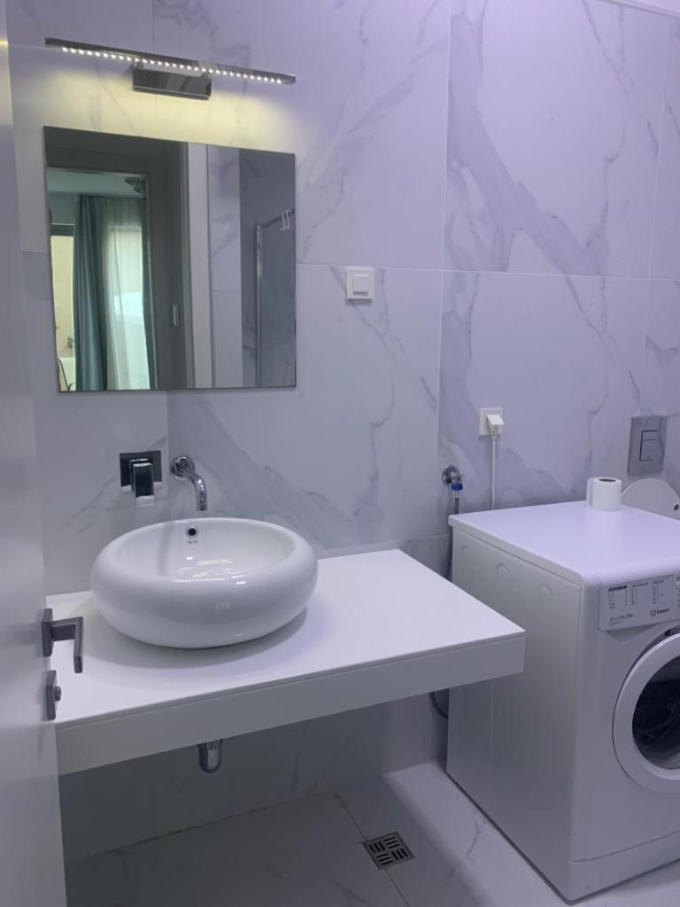 Luka Apartment Будва Стая снимка